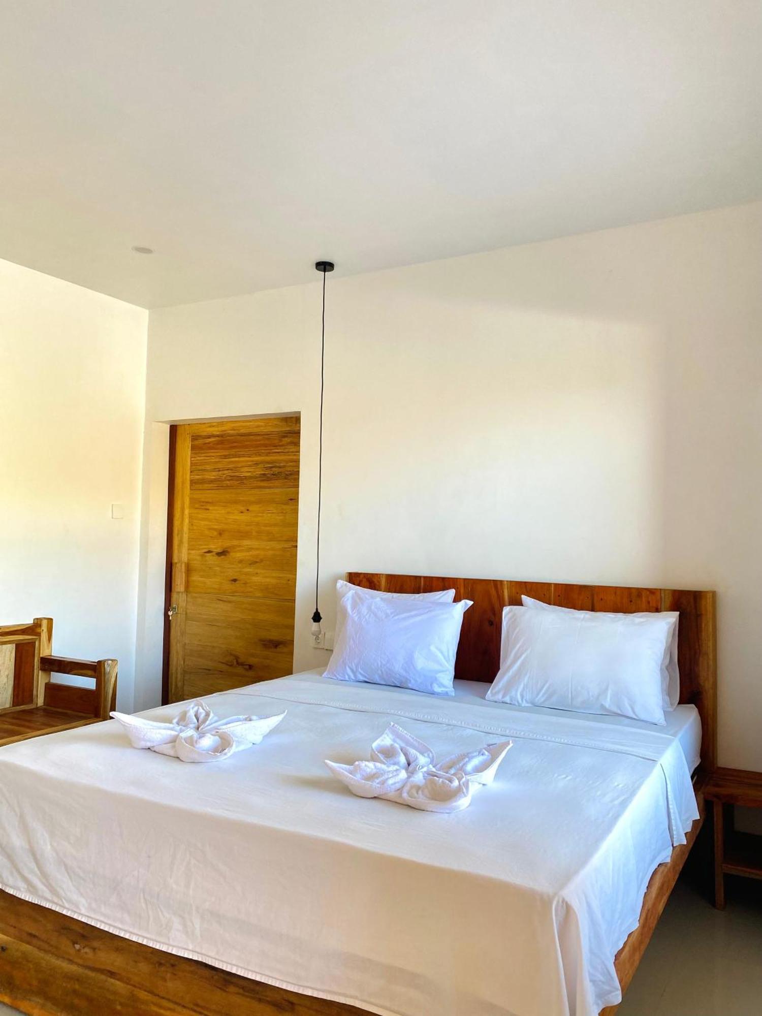 Sky Mountain Views Hotel Kuta  Ngoại thất bức ảnh