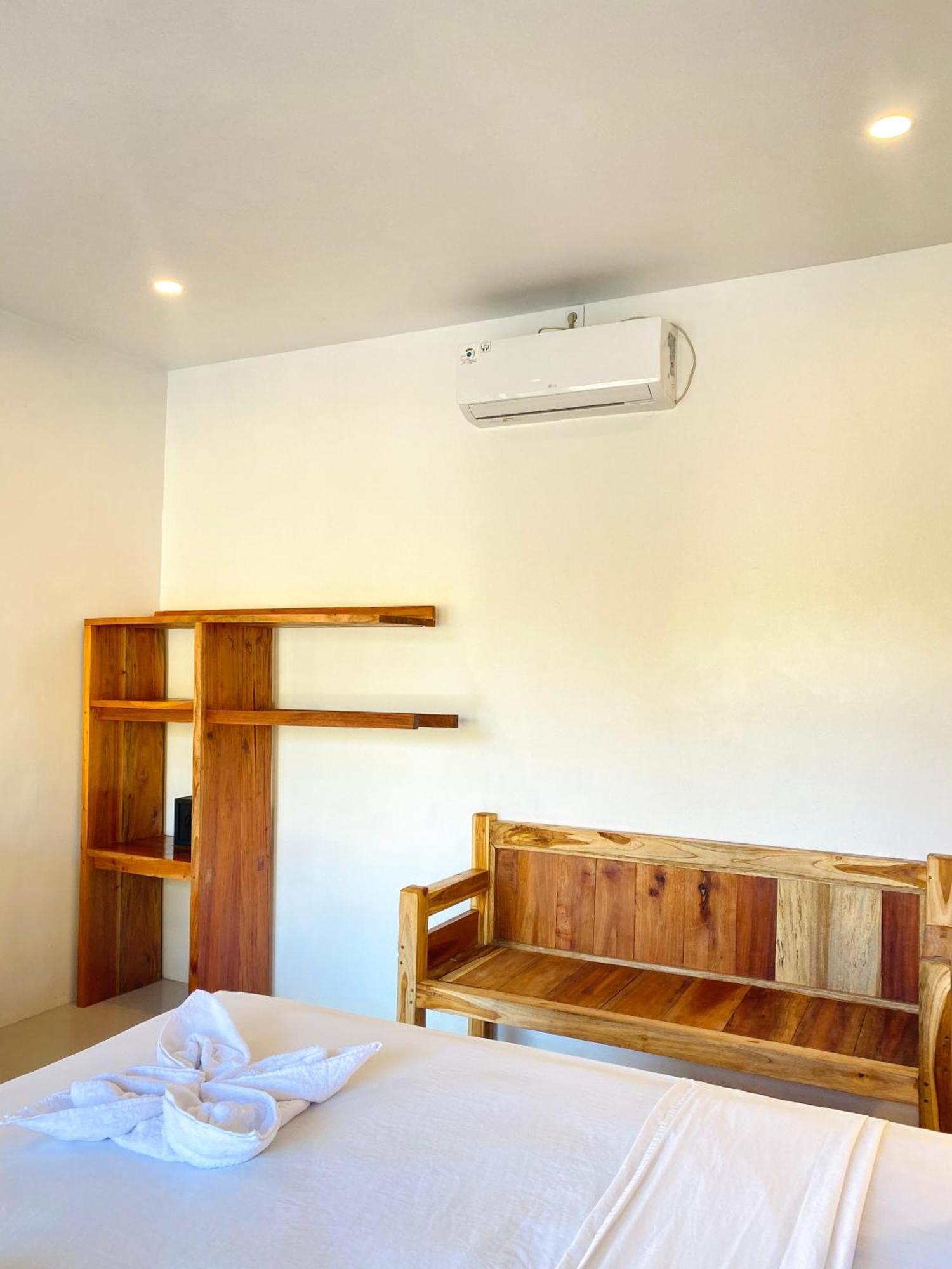 Sky Mountain Views Hotel Kuta  Ngoại thất bức ảnh