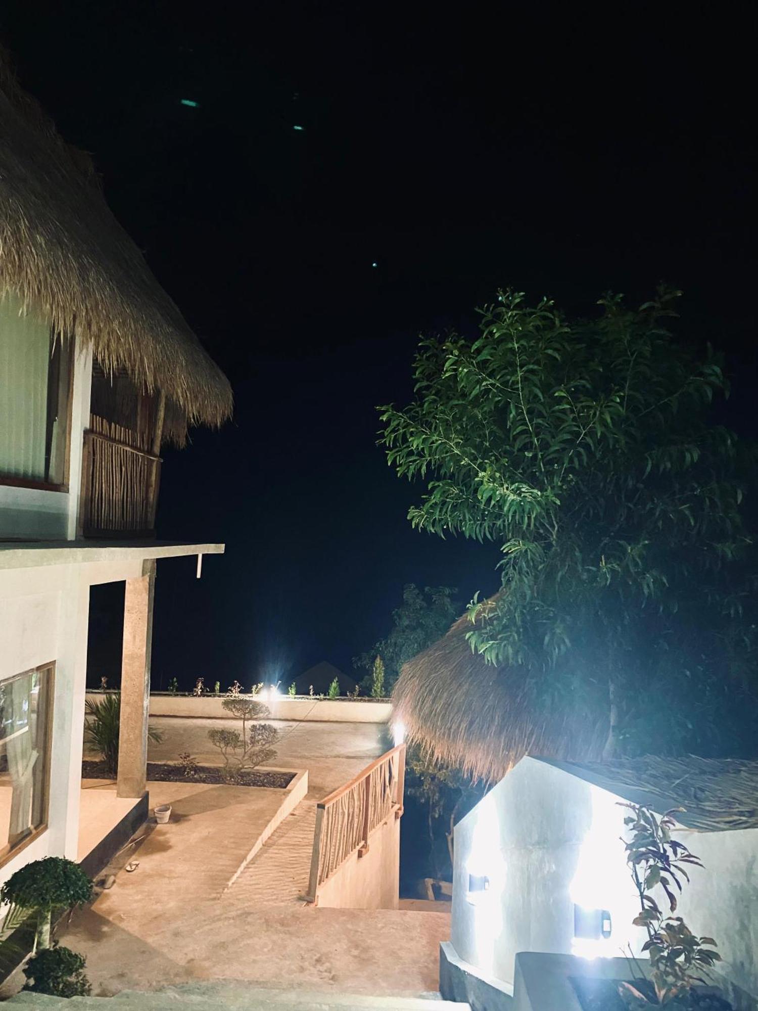 Sky Mountain Views Hotel Kuta  Ngoại thất bức ảnh